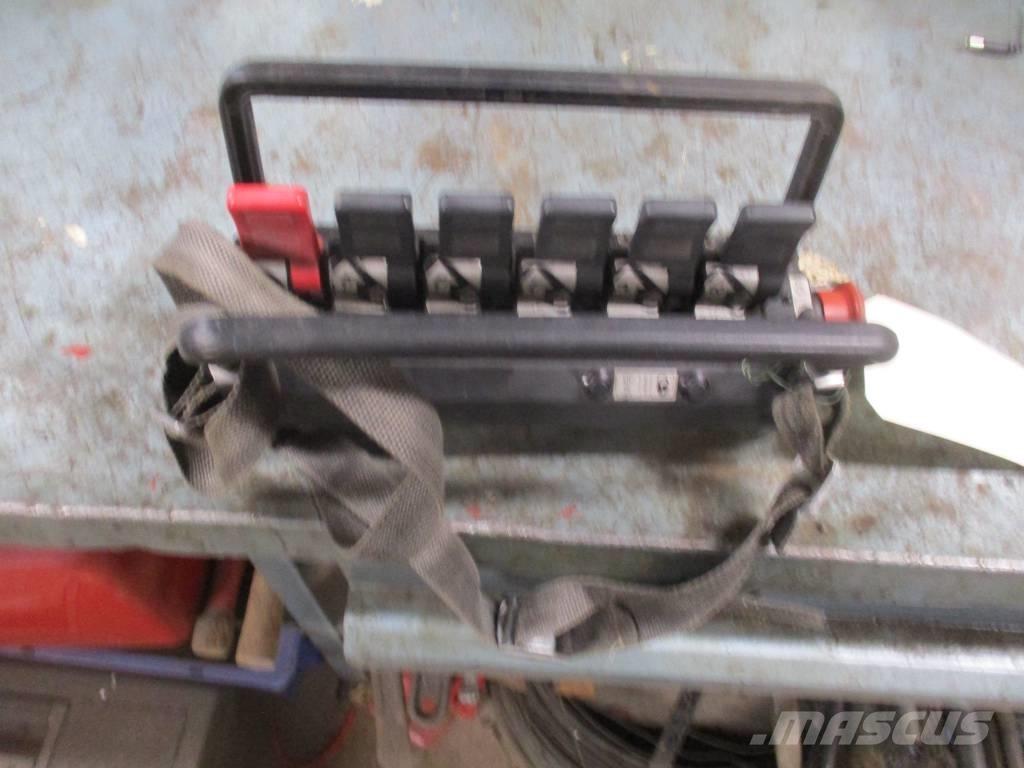 Hiab 245E-5 Yükleme vinçleri