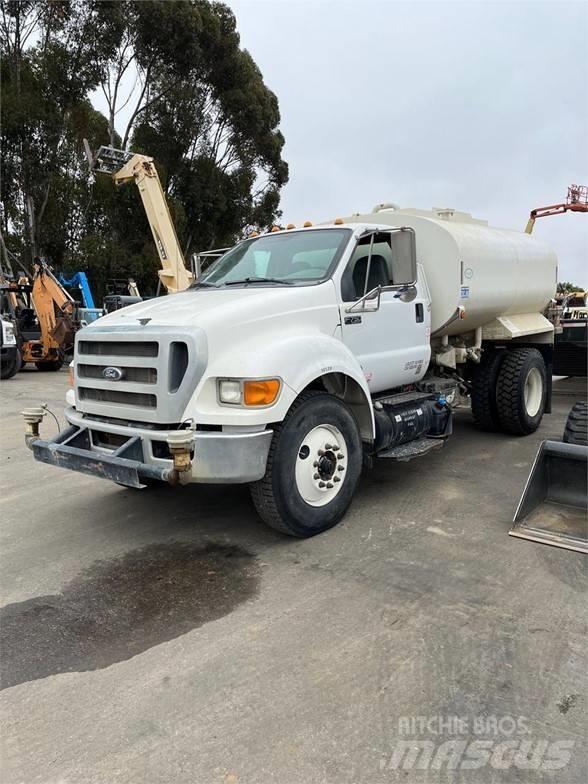 Ford F750 Tankerli kamyonlar