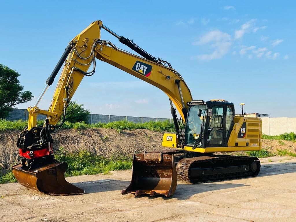 CAT 323 Paletli ekskavatörler