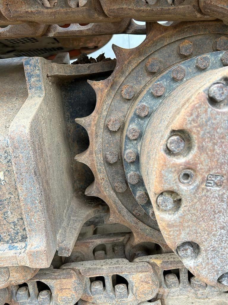 Hitachi ZX 225 US LC Paletli ekskavatörler