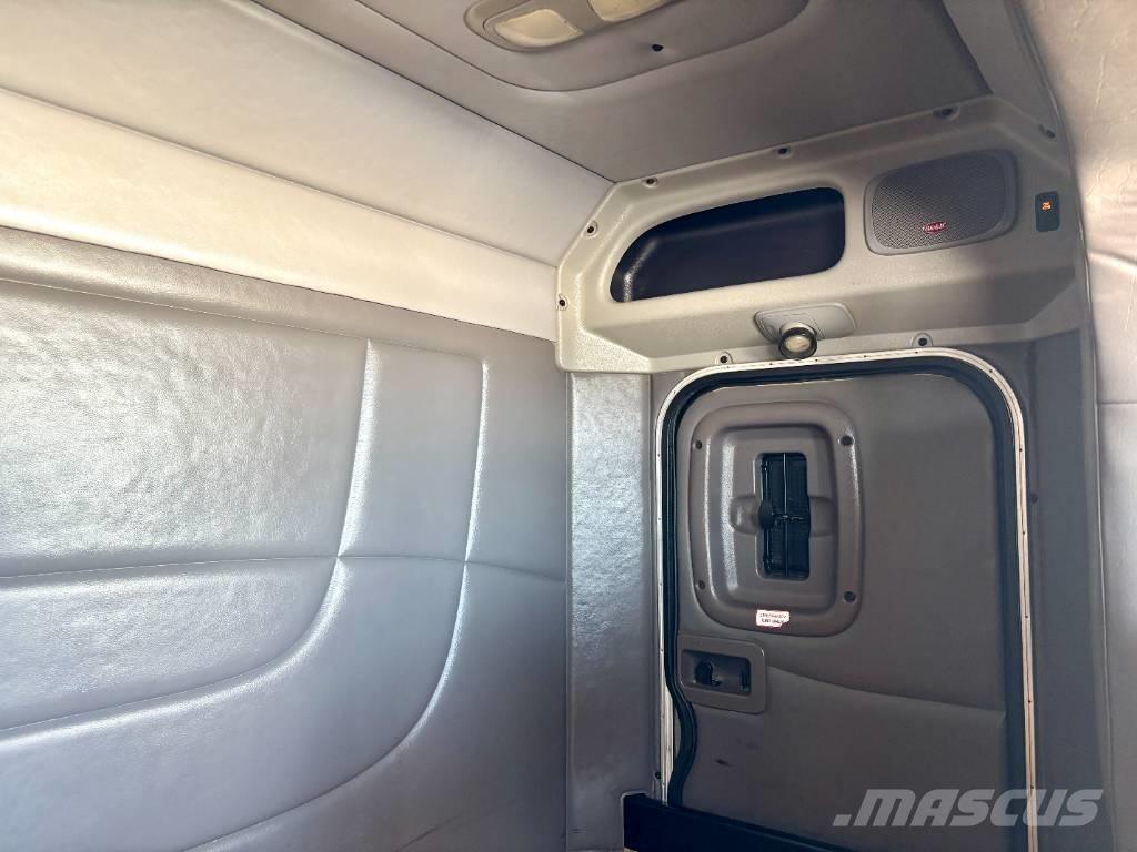 Peterbilt 367 Çekiciler