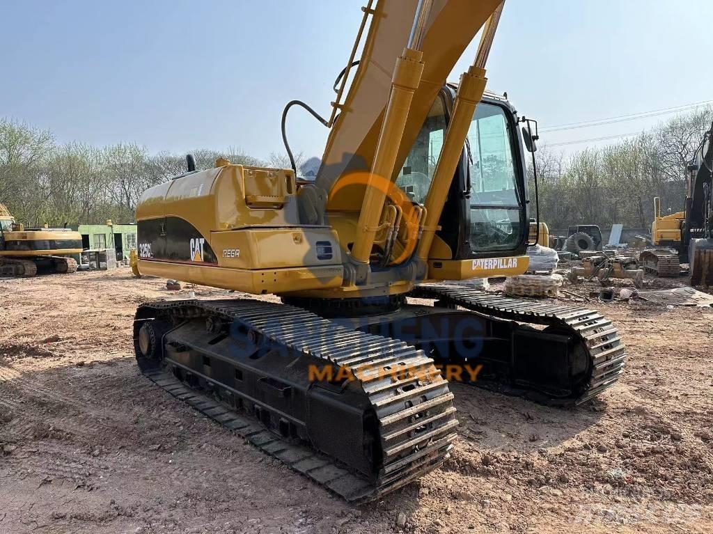 CAT 325 CL Paletli ekskavatörler