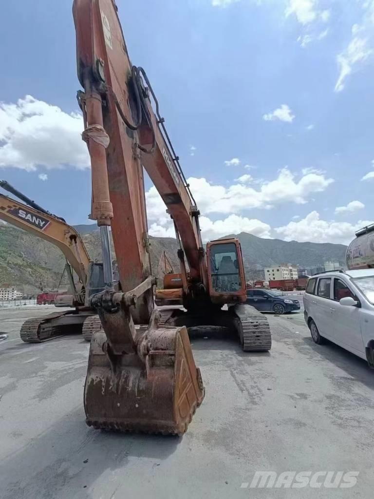 Doosan DH225LC-9 Paletli ekskavatörler
