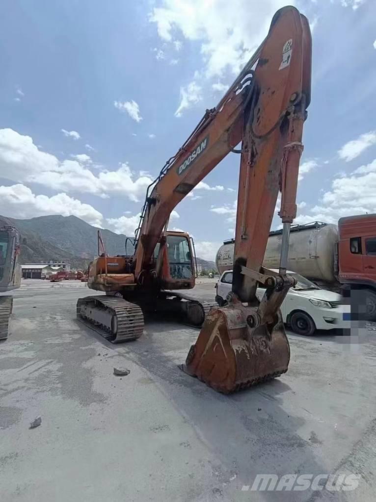 Doosan DH225LC-9 Paletli ekskavatörler
