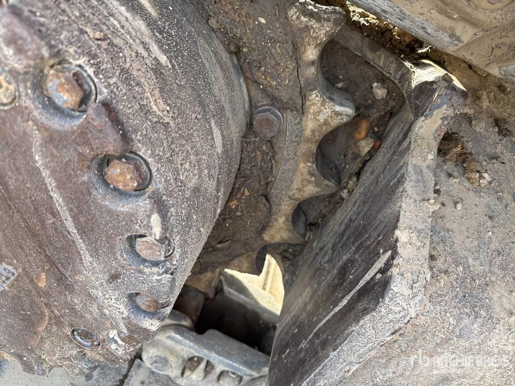 Volvo ECR235EL Paletli ekskavatörler