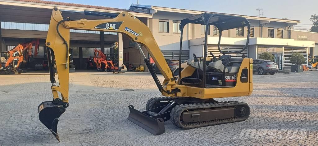 CAT 302.5 Mini ekskavatörler, 7 tona dek