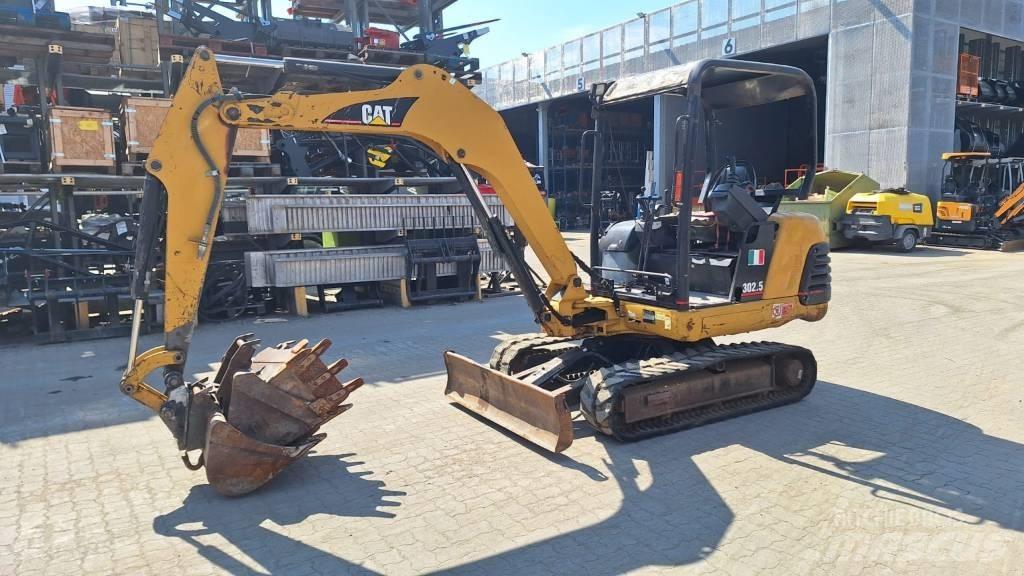 CAT 302.5 Mini ekskavatörler, 7 tona dek