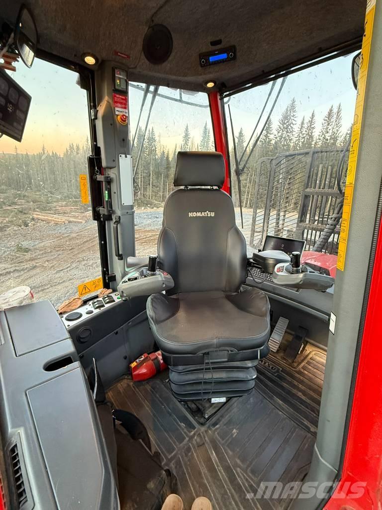 Komatsu 895 Tomruk yükleyici traktörler