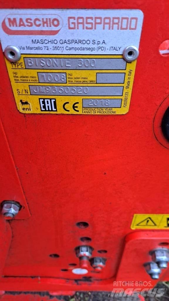 Maschio Bisonte 300 Hasat makineleri
