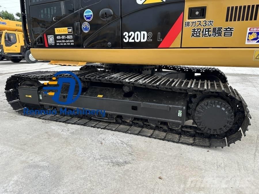 CAT 320 D2L Paletli ekskavatörler