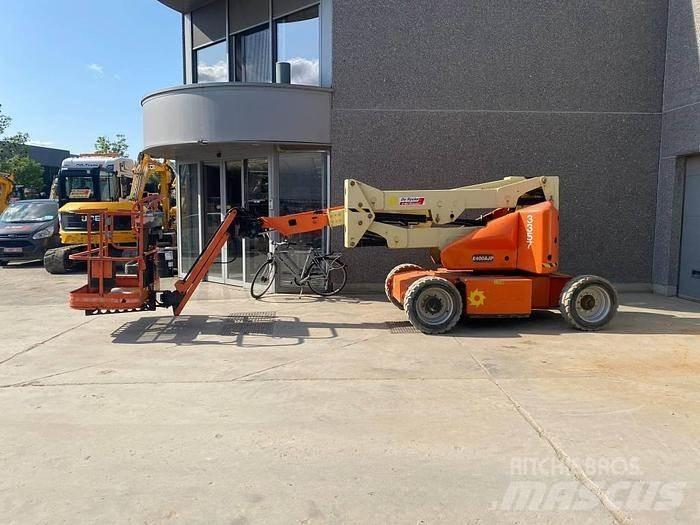 JLG E400AJP Körüklü personel platformları