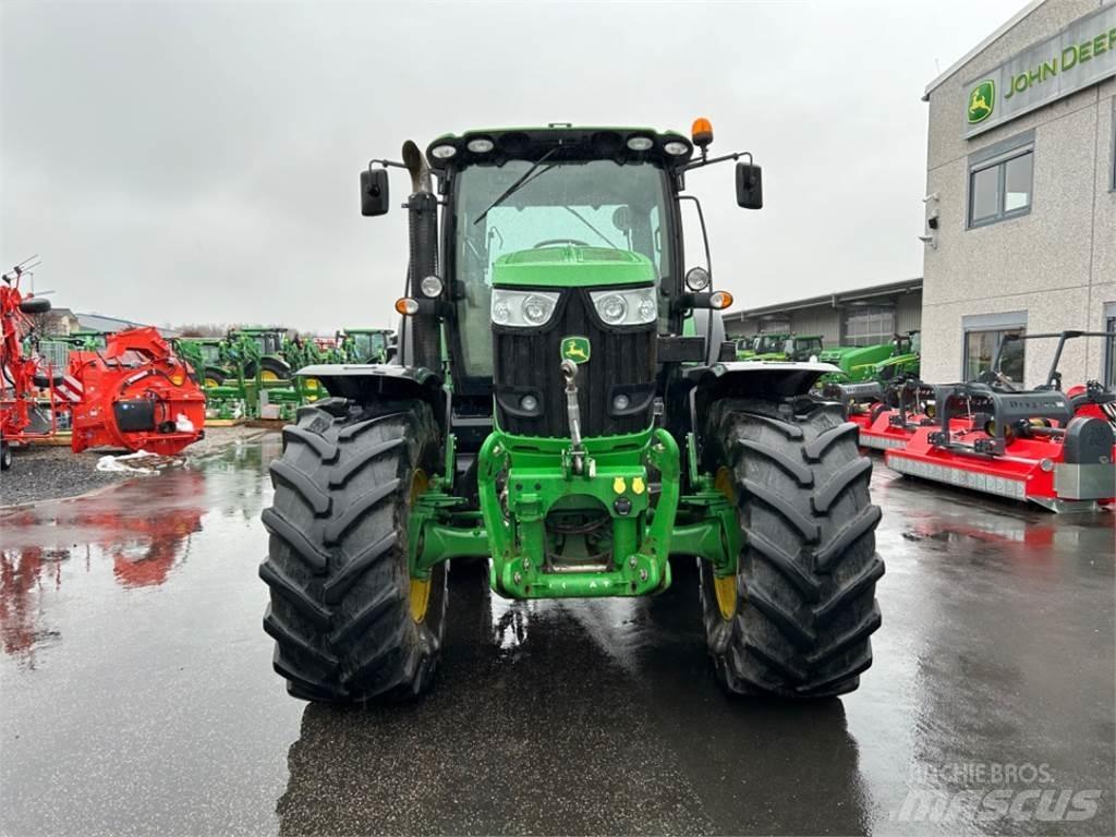 John Deere 6210R Traktörler