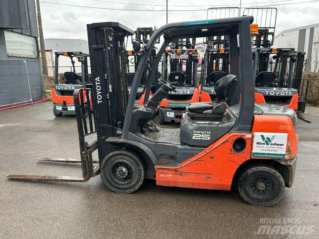 Toyota 02-8 FDF 25 Dizel forkliftler
