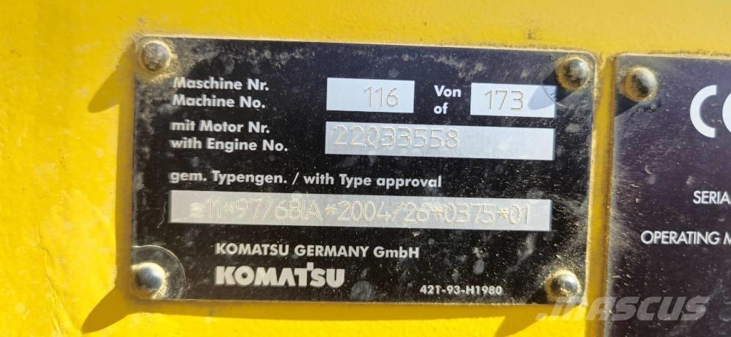 Komatsu PW 180-7EO Lastik tekerli ekskavatörler