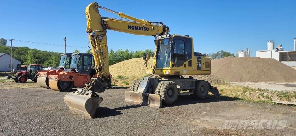 Komatsu PW 180-7EO Lastik tekerli ekskavatörler