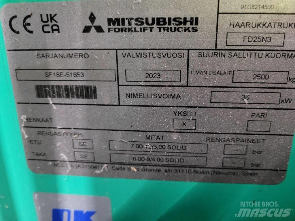 Mitsubishi FD25N3 Dizel forkliftler