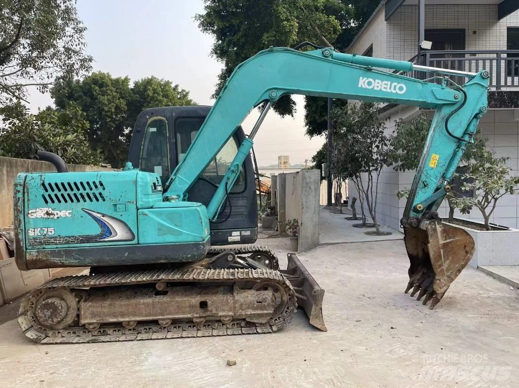 Kobelco SK 75 Paletli ekskavatörler