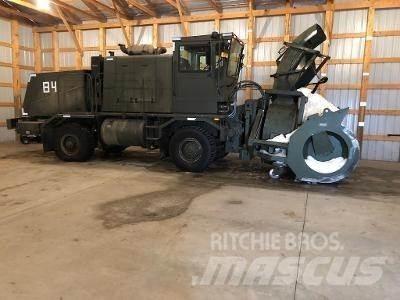 Oshkosh H2218 Diger