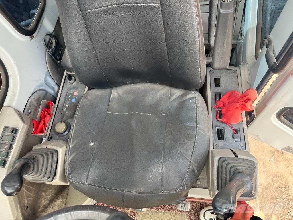 Doosan DH 150 W-7 Lastik tekerli ekskavatörler