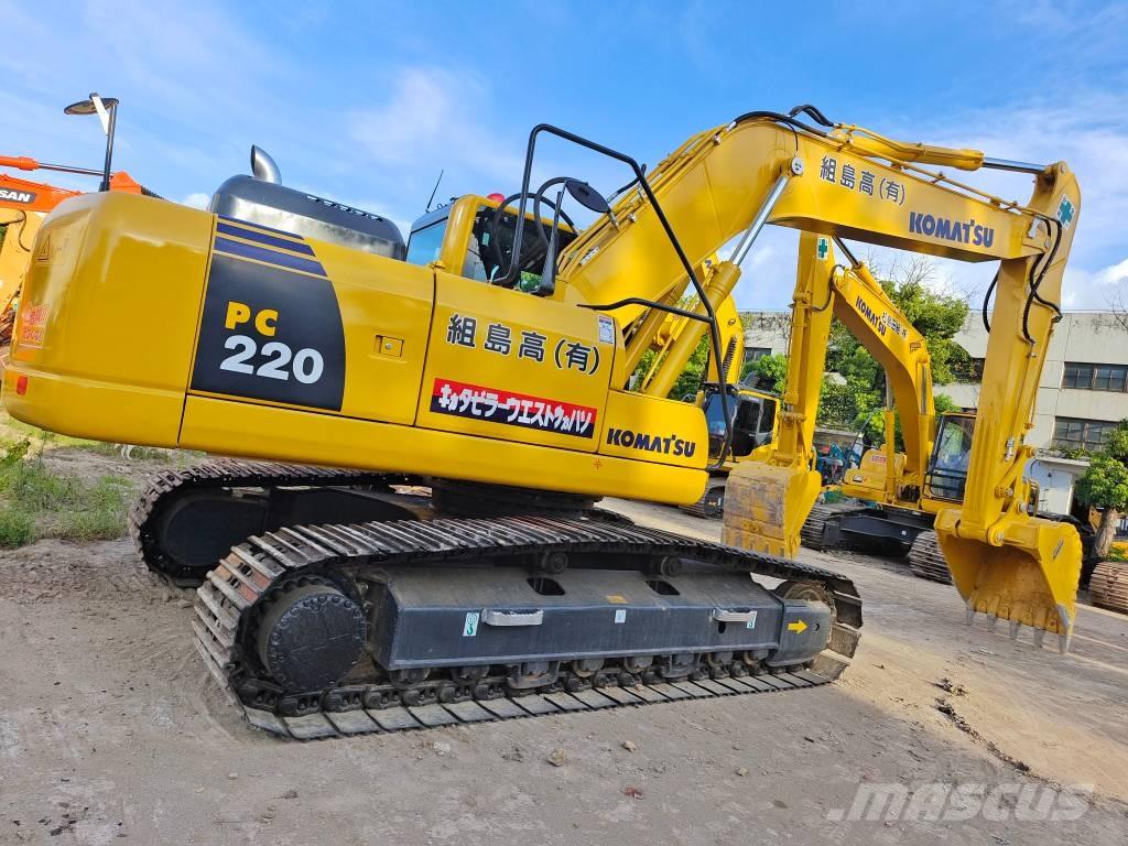 Komatsu PC 220-7 Paletli ekskavatörler
