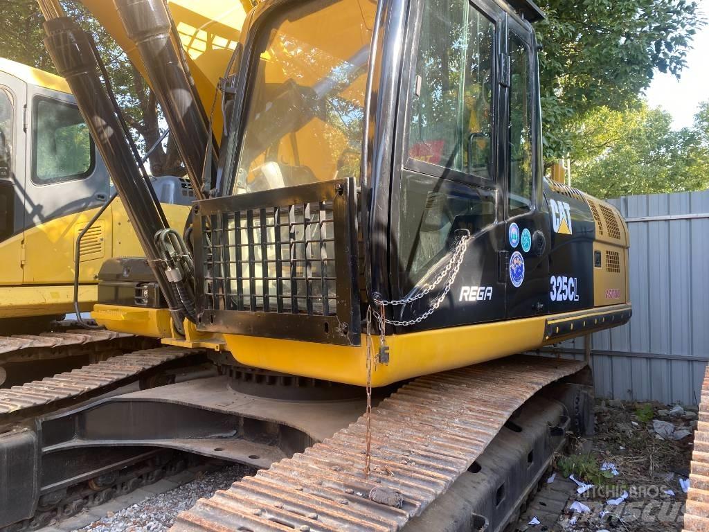 CAT 325 CL Paletli ekskavatörler