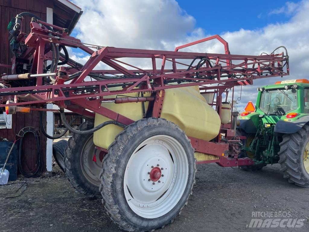 Hardi 2800LPY Çekilir pülverizatörler