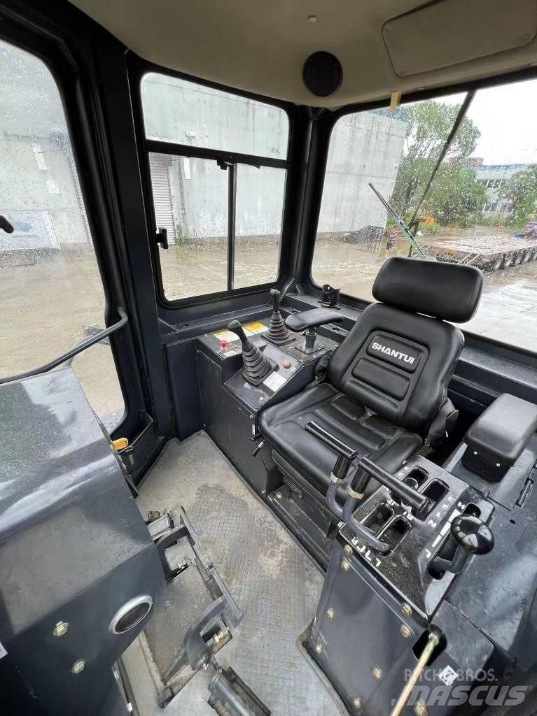 Shantui SD22L Paletli dozerler