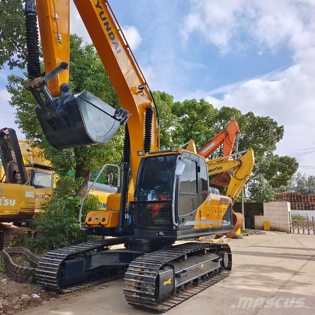 Hyundai 220LC-9S Paletli ekskavatörler