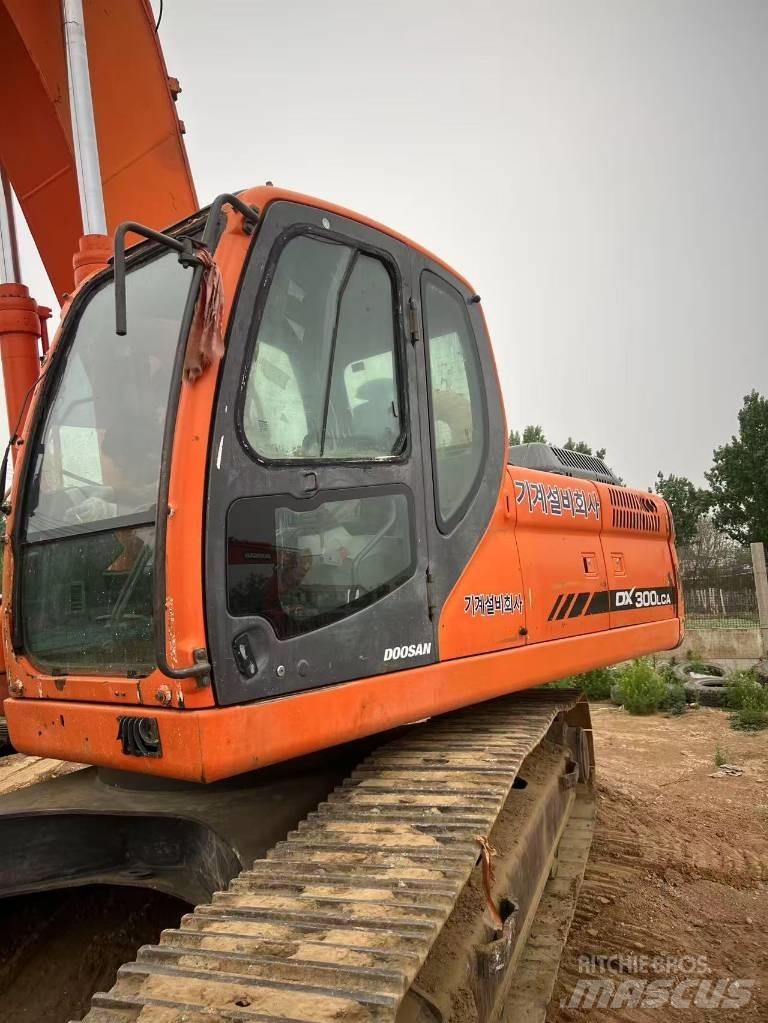 Doosan DX300LCA Paletli ekskavatörler
