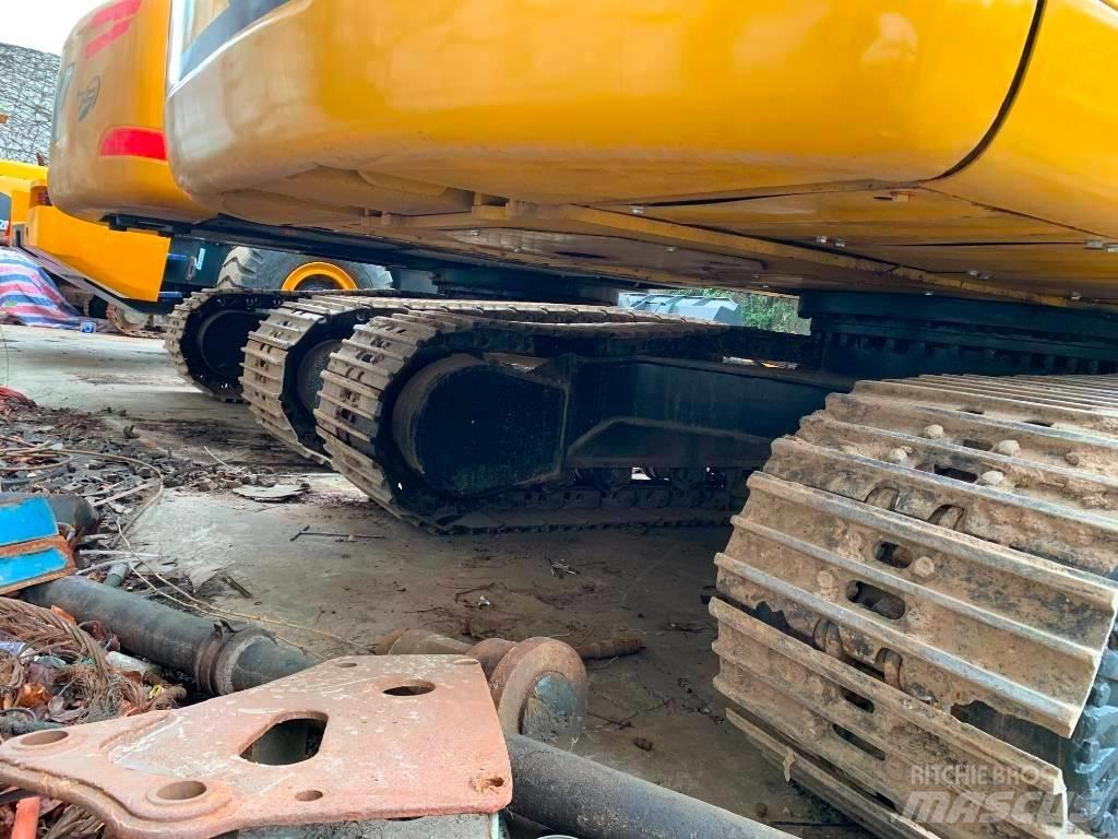 CAT 320D2 Paletli ekskavatörler
