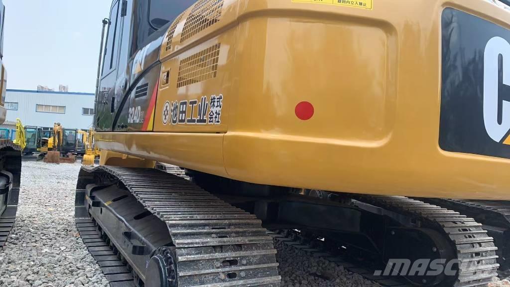 CAT 324 D L Paletli ekskavatörler