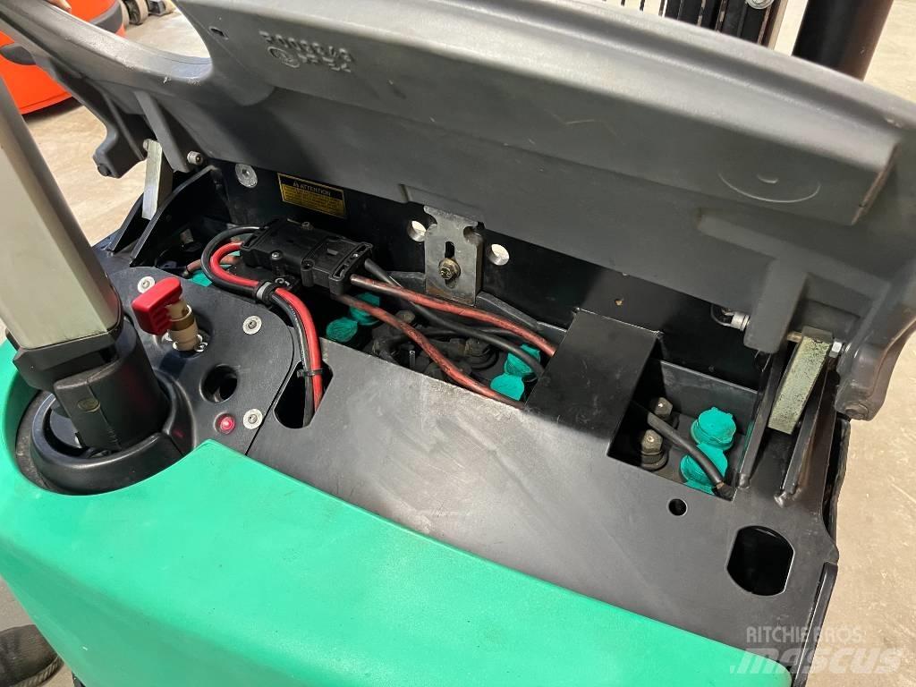 Mitsubishi SBP 12 N Yaya kumandali istif makinasi