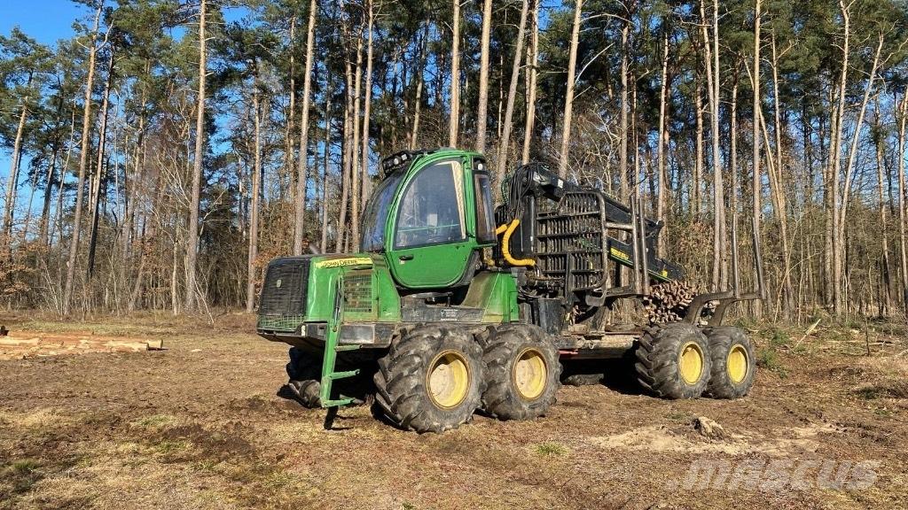 John Deere 1010 E Tomruk yükleyici traktörler