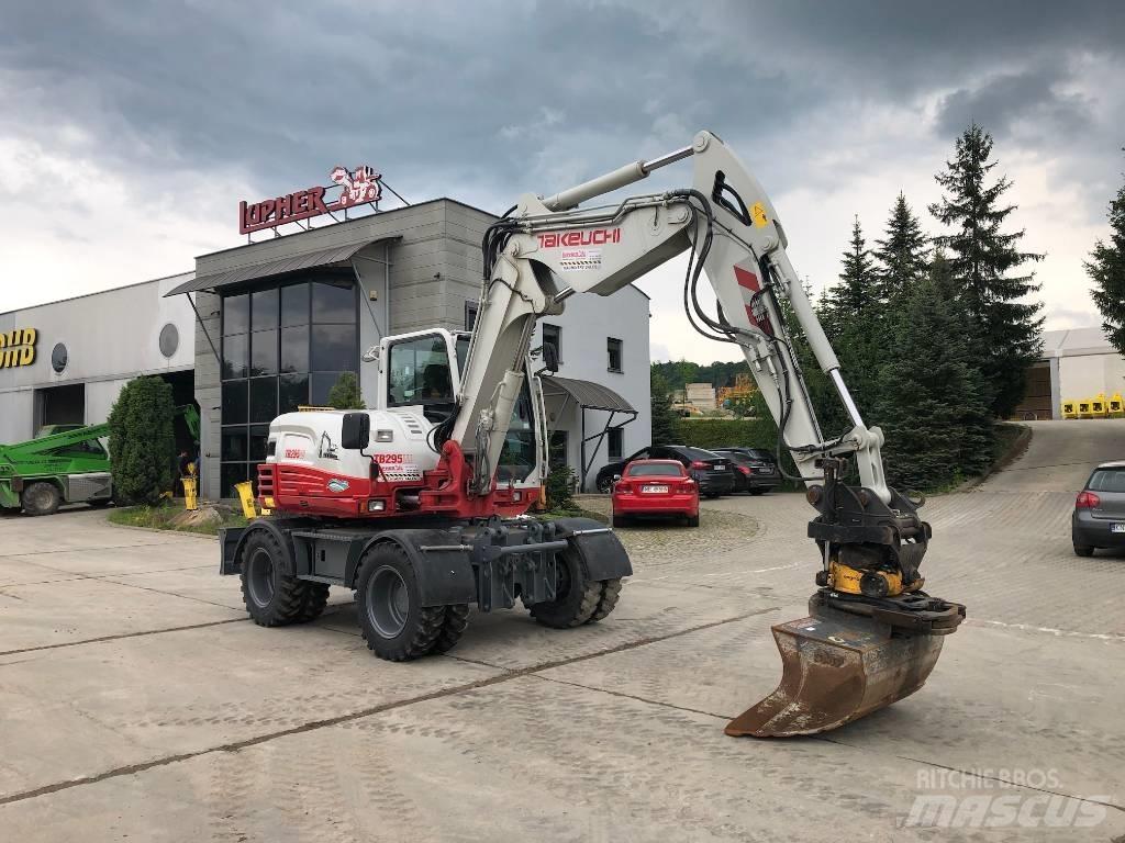 Takeuchi TB295W Lastik tekerli ekskavatörler