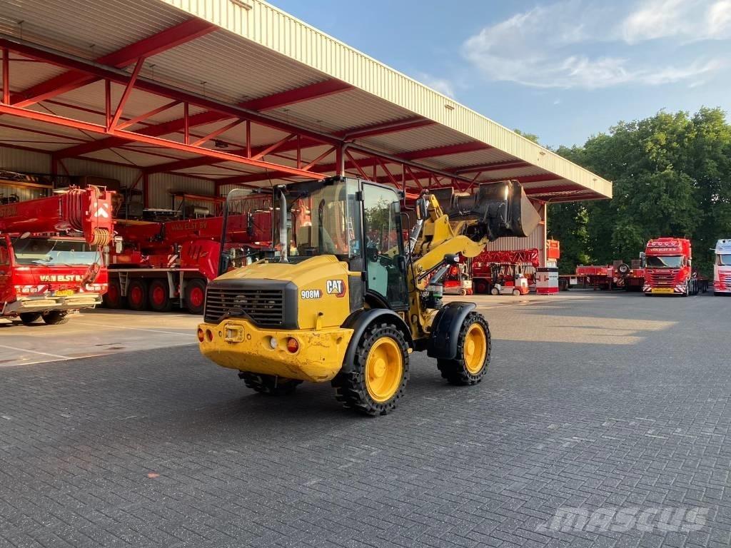 CAT 908M Tekerlekli yükleyiciler