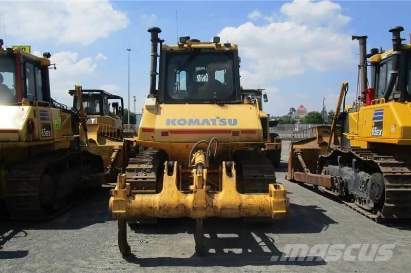 Komatsu D65 EX-16 Paletli dozerler
