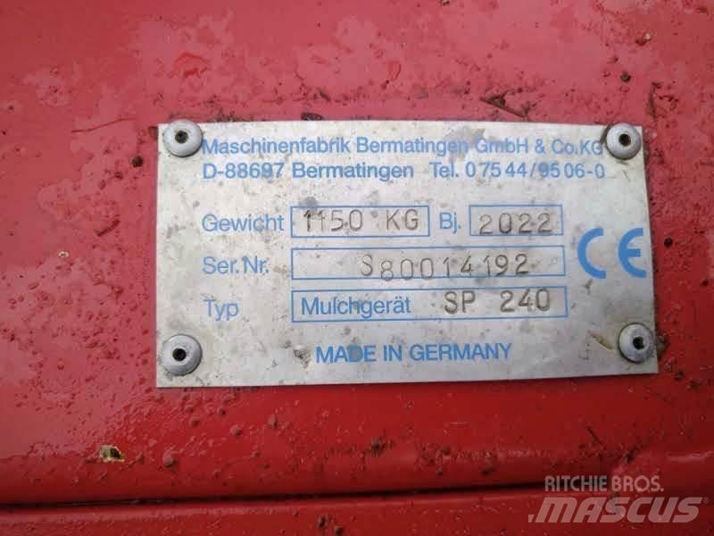 Humus SP 240 Diger yem biçme makinalari
