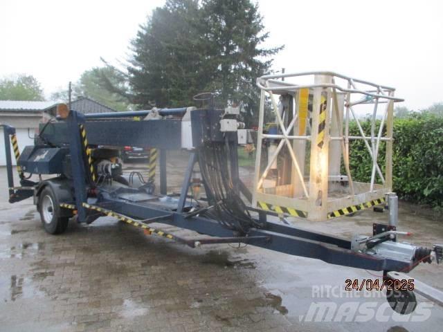 Denka-Lift DL 25 Teleskopik personel platformları