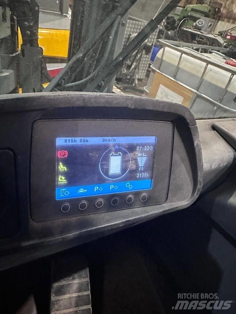 Jungheinrich EFG 540 Elektrikli forkliftler