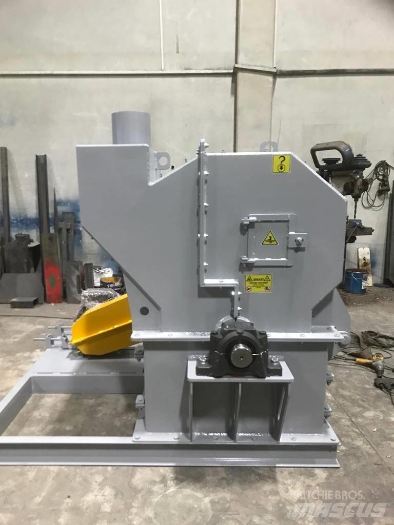KLC HUMMER CRUSHER Kırıcılar