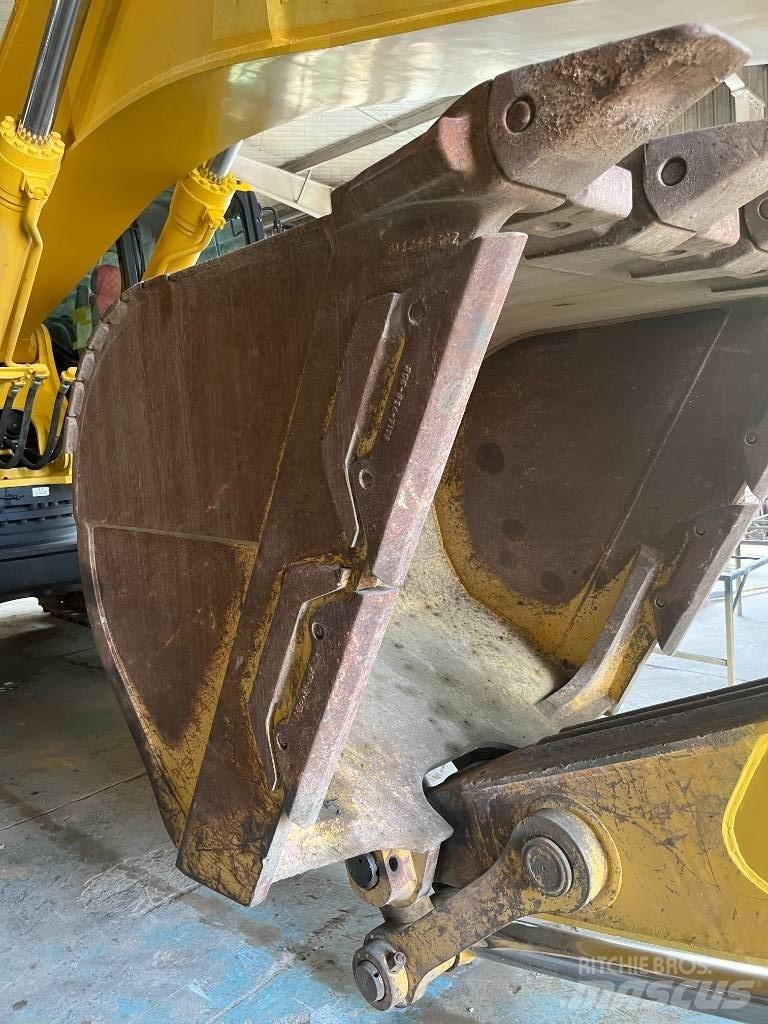 Komatsu PC 450 LC-8 Paletli ekskavatörler