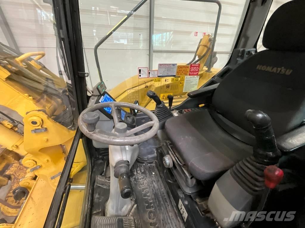 Komatsu PW 98 MR-8 Lastik tekerli ekskavatörler