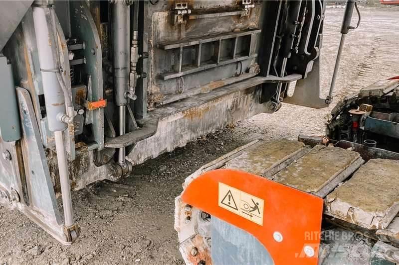Wirtgen W220 Diger kamyonlar