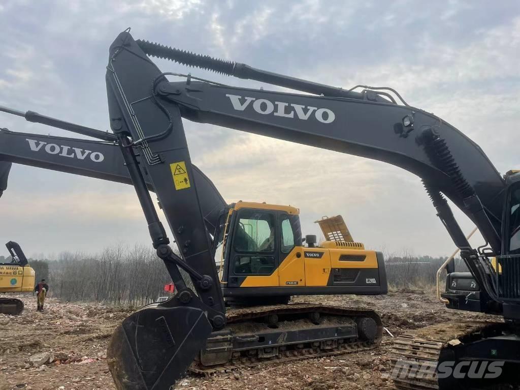 Volvo EC 210 D Paletli ekskavatörler