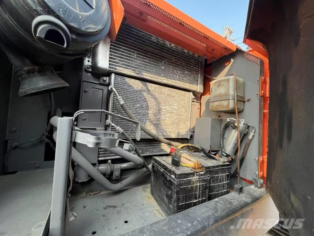 Hitachi ZX 160 Paletli ekskavatörler