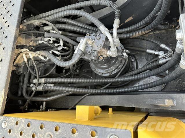 Volvo EC210B Paletli ekskavatörler