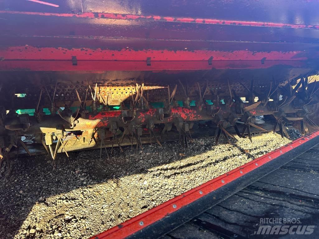 Kverneland 4032 C BX Diskli çayir biçme makinasi