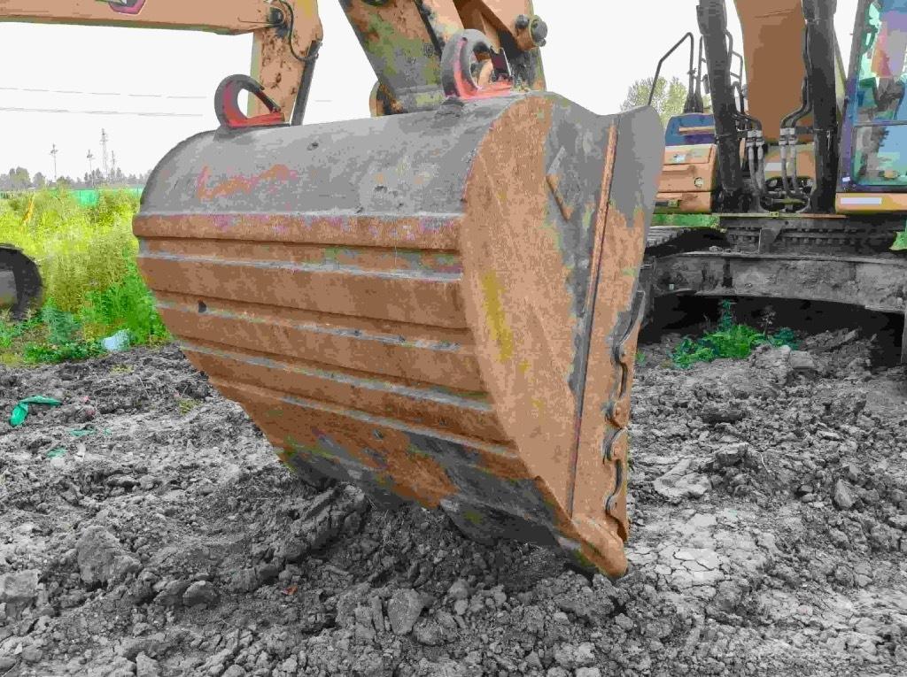 CAT 336 Paletli ekskavatörler