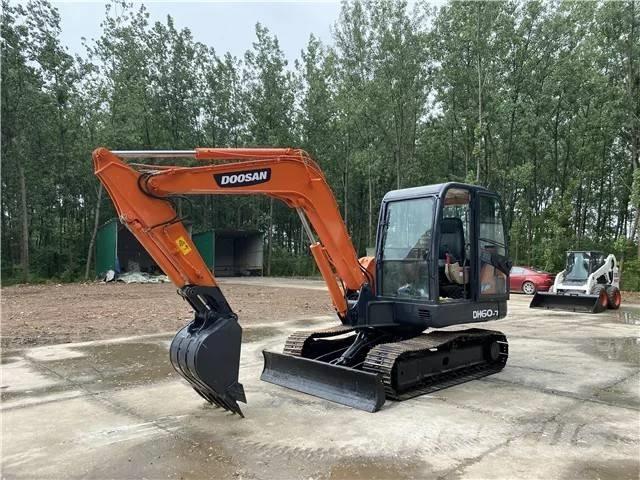 Doosan DH 60-7 Mini ekskavatörler, 7 tona dek