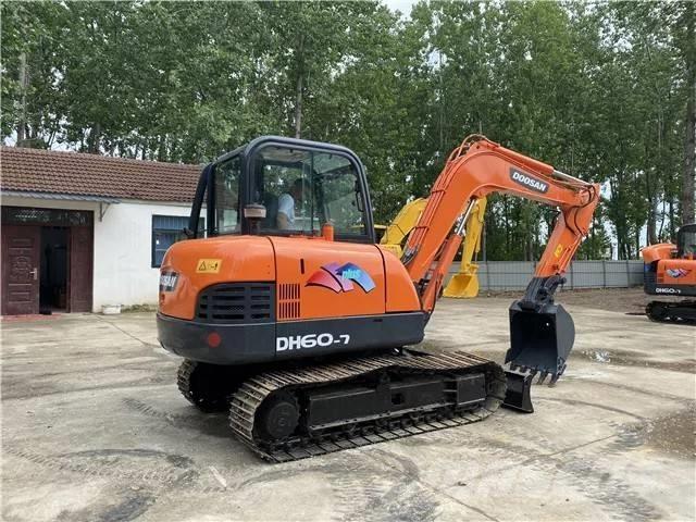 Doosan DH 60-7 Mini ekskavatörler, 7 tona dek